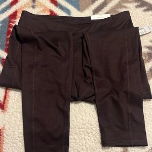 Dark, cranberry leggings